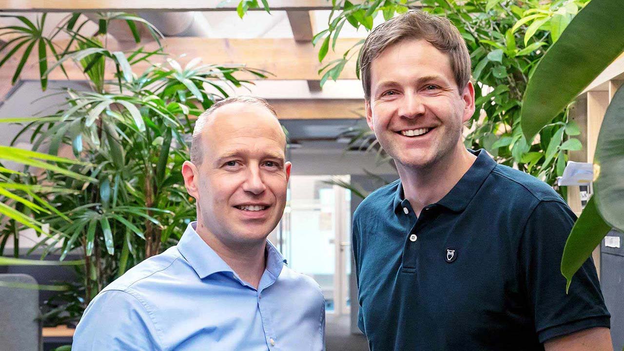 Cyrille Strübin, Produktmanager für Energiedienstleistungen und Martin Albrecht, Produktmanager für ZEV, von IWB im Interview.